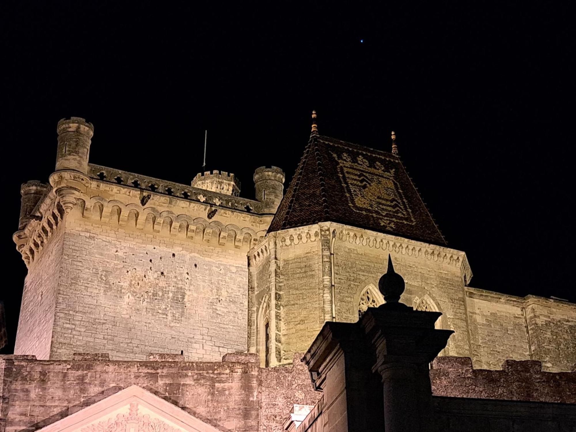 Le Mas Du Lac Uzès Екстериор снимка